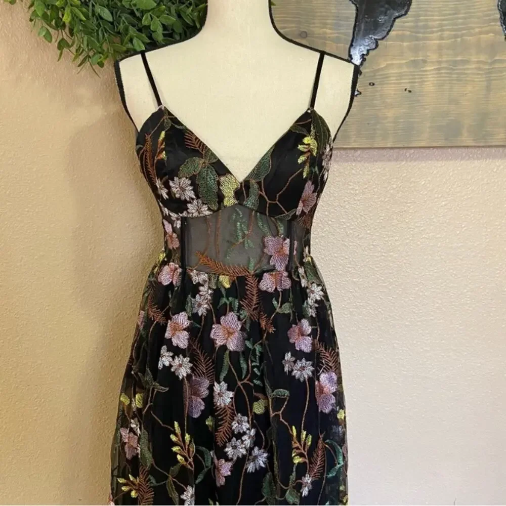 NWOT Lulus Radiant Fantasy Black Floral Embroidered Tulle Maxi Dress